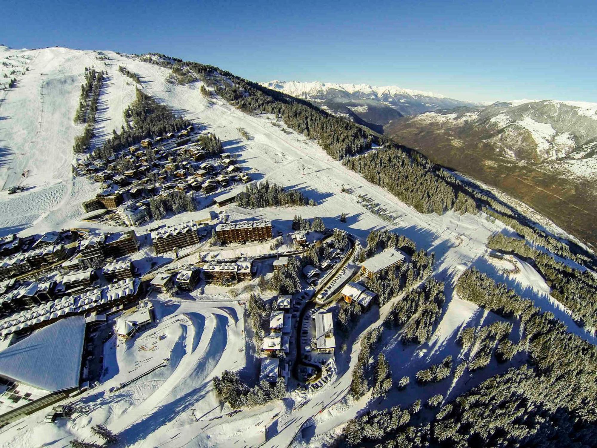 Appartement Cosy En Centre-Ville Proche Des Pistes Avec Wifi - Fr-1-564-74 Courchevel Exterior photo